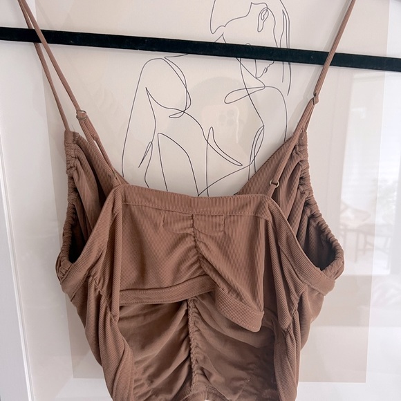 Urban outfitters brown crop top - Picture 2 of 3